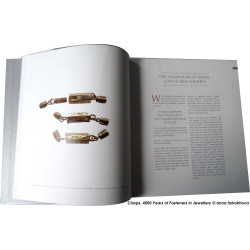R-English version hard cover: CLASPS, 4,000 Years of Fasteners in Jewellery, buy on line