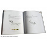 R-English version hard cover: CLASPS, 4,000 Years of Fasteners in Jewellery, buy on line